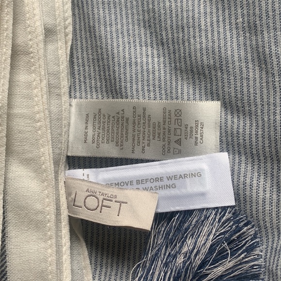 Loft scarf - Picture 2 of 3